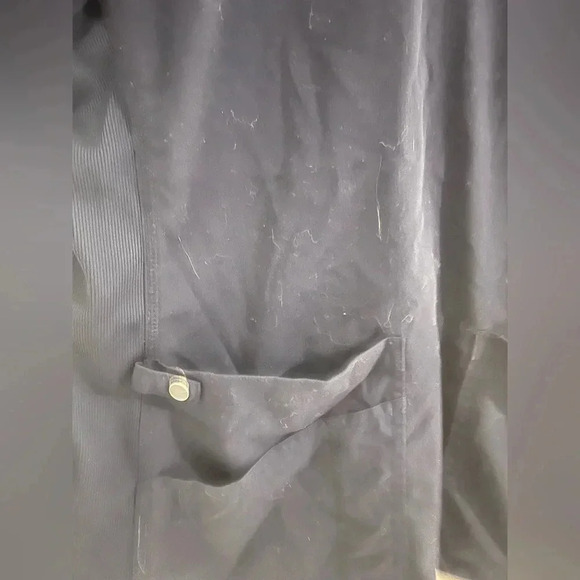 Navy Medcouture Medium scrub top - Picture 4 of 4